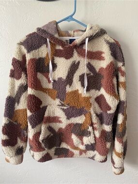 Fleece Hoodie in Cream with Brown & Rust Camouflage